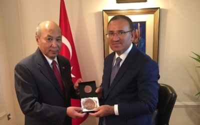 AMBASSADOR MEETS WITH DEPUTY PRIME MINISTER