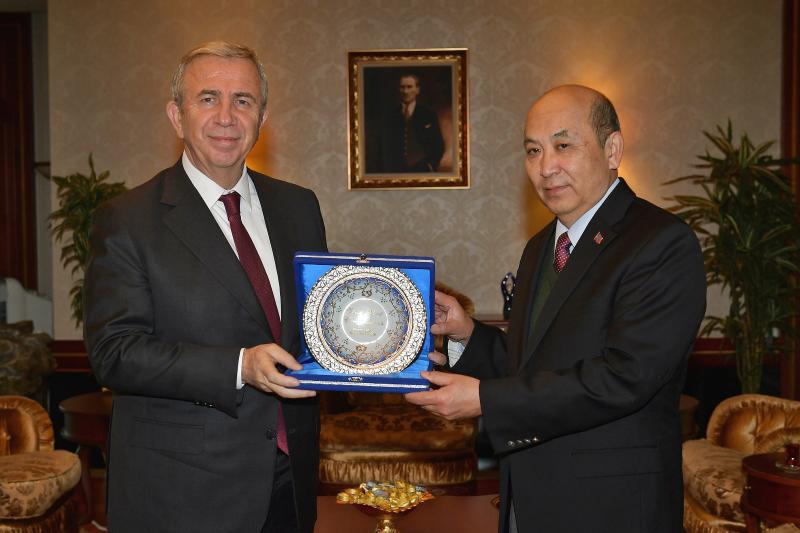 AMBASSADOR MEETS WITH MAYOR OF ANKARA